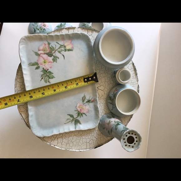 Vintage Limoges Floral Dressing Table Vanity Set. - Picture 8 of 9